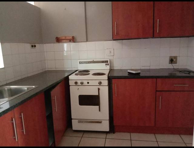 1 BEDROOM APARTMENT FOR SALE IN SUNNYSIDE